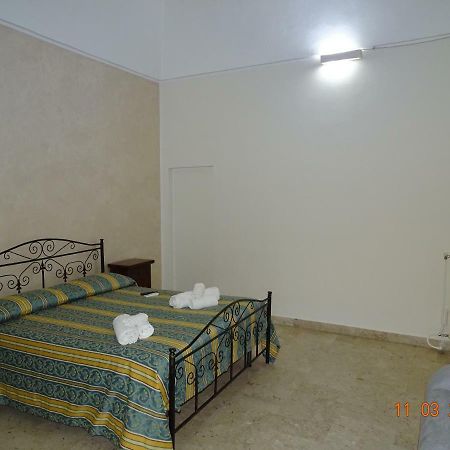 B&B New Antico Palazzo Parabita Dış mekan fotoğraf