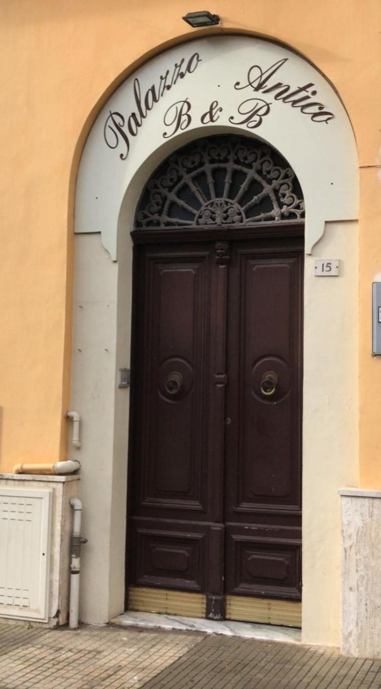 B&B New Antico Palazzo Parabita Dış mekan fotoğraf