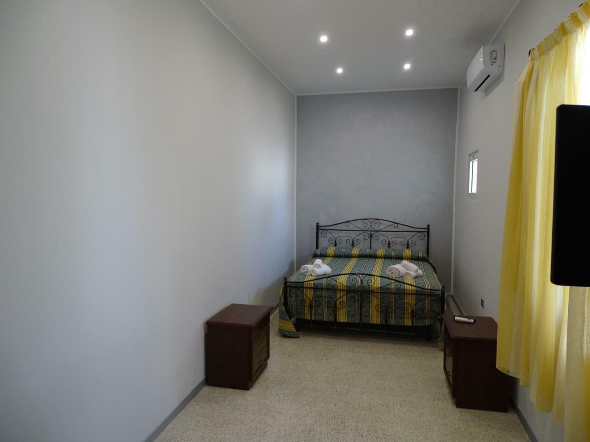 B&B New Antico Palazzo Parabita Dış mekan fotoğraf